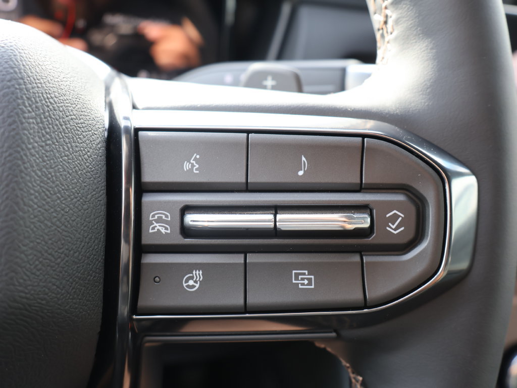 New 2027 GMC Terrain AT4 w/ Convenience Package III AWD/4WD image 18