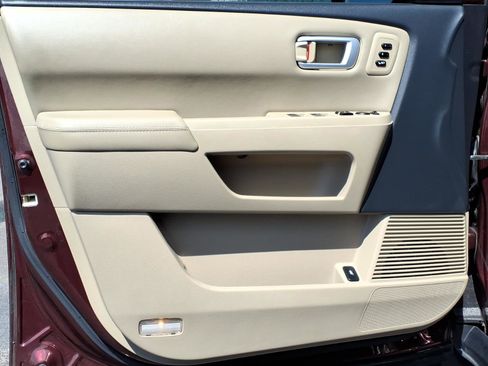 Used 2013 Honda Pilot Touring image 22