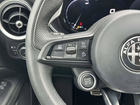 Used 2024 Alfa Romeo Stelvio Sprint image 12