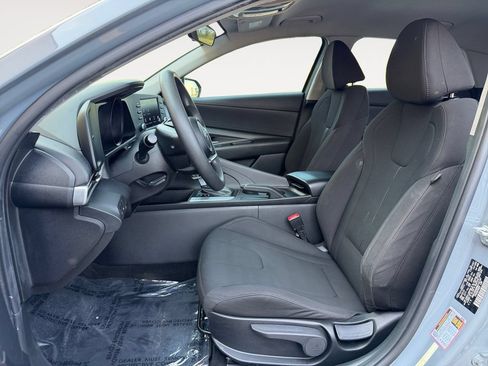 Used 2021 Hyundai Elantra SEL FWD image 14