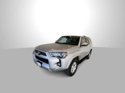 Used 2021 Toyota 4Runner SR5 image 4