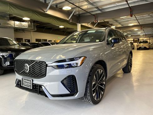 New 2026 Volvo XC60 T8 Ultra w/ Protection Package Premier AWD/4WD image 5