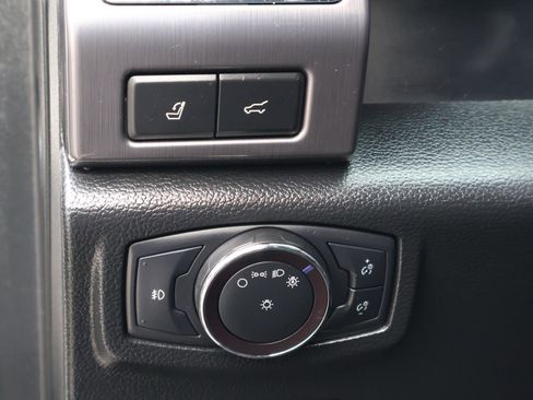 Used 2019 Ford Expedition Max Platinum image 26