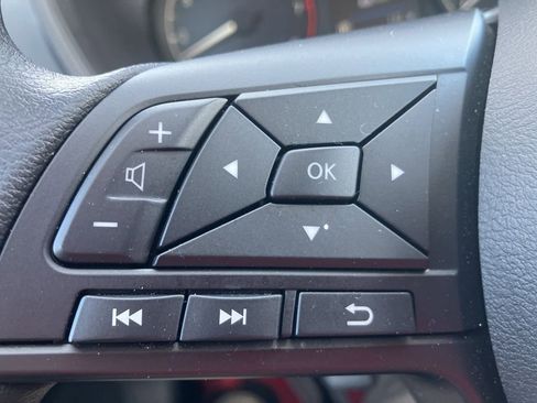 Used 2025 Nissan Altima 2.5 S FWD image 13