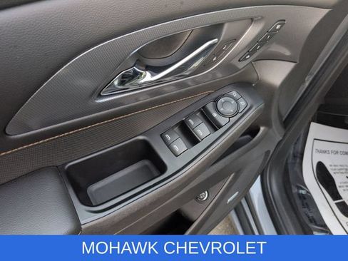 Used 2018 Chevrolet Traverse Premier AWD/4WD image 24