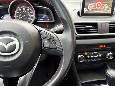 Used 2016 MAZDA MAZDA3 i Touring w/ Popular Equipment Package image 18