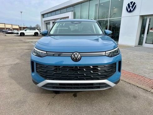 New 2026 Volkswagen Tiguan SE AWD/4WD image 2