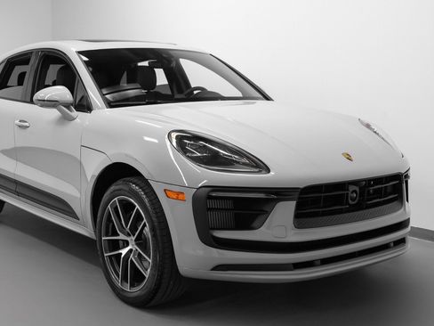 New 2026 Porsche Macan S image 9