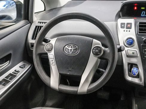 Used 2012 Toyota Prius V Two w/ Preferred Accessory Pkg FWD image 17