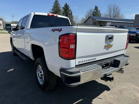 Used 2019 Chevrolet Silverado 2500 W/T w/ WT Convenience Package AWD/4WD image 5