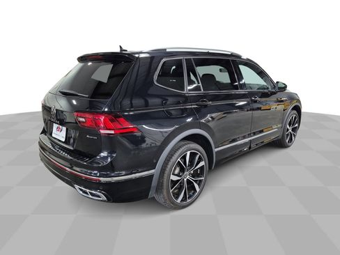 Used 2024 Volkswagen Tiguan SEL R-Line AWD/4WD image 8