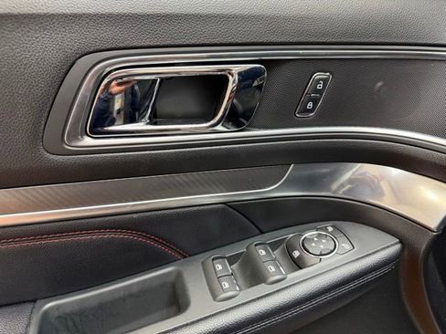 Used 2018 Ford Explorer Sport AWD/4WD image 21