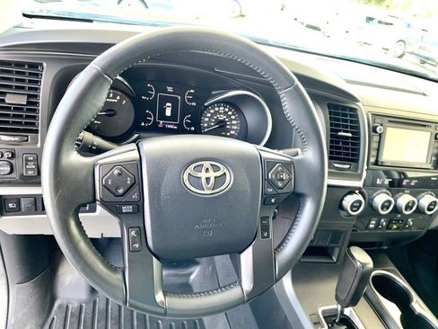 Used 2019 Toyota Sequoia Limited w/ Safety & Convenience Package image 36