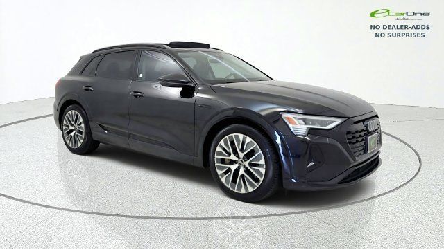 Used 2024 Audi Q8 e-tron Prestige w/ Prestige Package AWD/4WD image 1