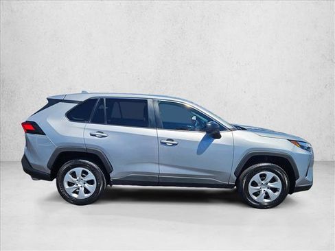 Used 2024 Toyota RAV4 LE FWD image 4