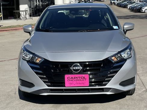 Used 2024 Nissan Versa SV image 6