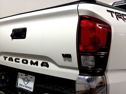 Used 2021 Toyota Tacoma SR5 image 25