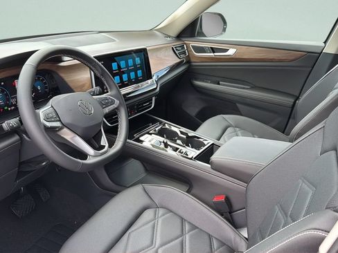 New 2026 Volkswagen Atlas SE FWD image 31