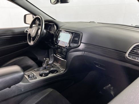 Used 2022 Jeep Grand Cherokee Laredo X image 29