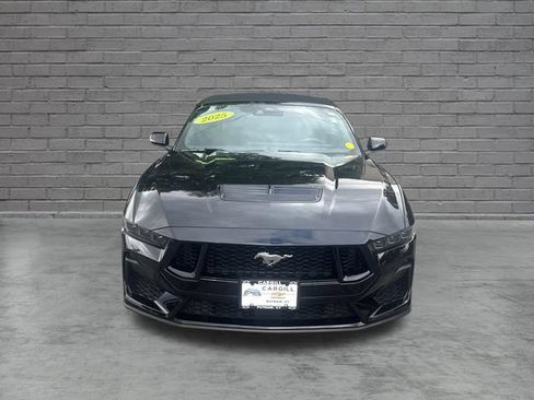Used 2025 Ford Mustang GT Premium RWD image 2