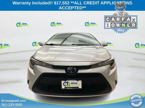 Used 2022 Toyota Corolla LE image 2