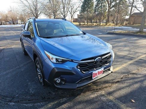 Used 2024 Subaru Crosstrek 2.0i Premium image 8