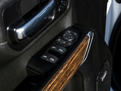 Used 2022 Chevrolet Silverado 2500 High Country w/ Safety Package II image 47