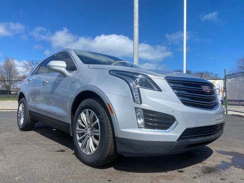 Used 2017 Cadillac XT5 Luxury image 31