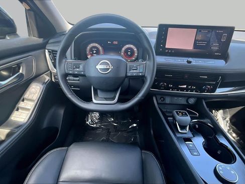 Used 2026 Nissan Rogue SL AWD/4WD image 6