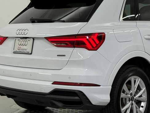 Certified 2025 Audi Q3 2.0T Premium image 12