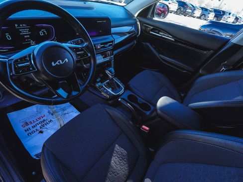 Used 2025 Kia Seltos S image 15