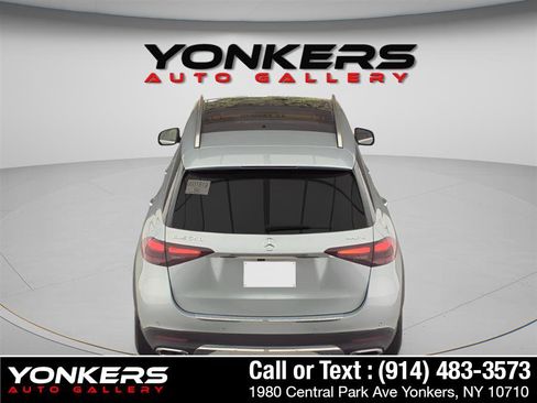 Used 2024 Mercedes-Benz GLE 350 4MATIC w/ 3rd Row Seat Package image 4