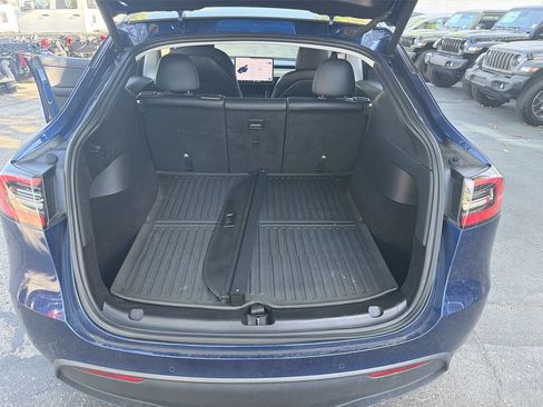Used 2021 Tesla Model Y Long Range AWD/4WD image 21