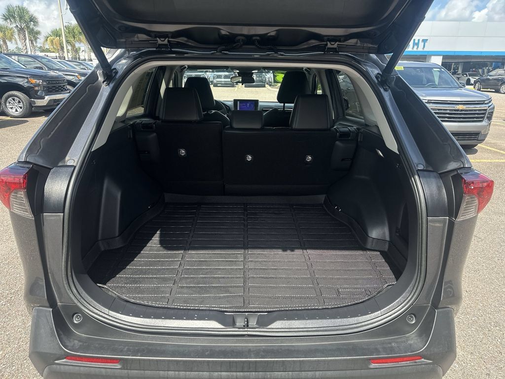 Used 2023 Toyota RAV4 XLE Premium FWD image 25