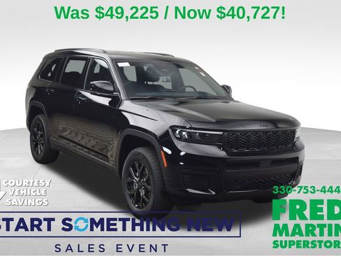 New 2025 Jeep Grand Cherokee L Laredo image 1