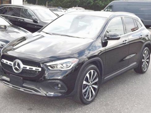 Used 2022 Mercedes-Benz GLA 250 4MATIC image 2