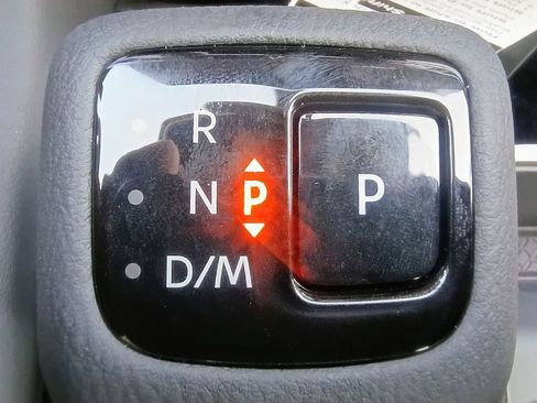 New 2026 Nissan Pathfinder SV image 19