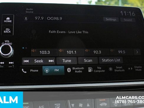 Used 2025 Honda Odyssey EX-L image 37