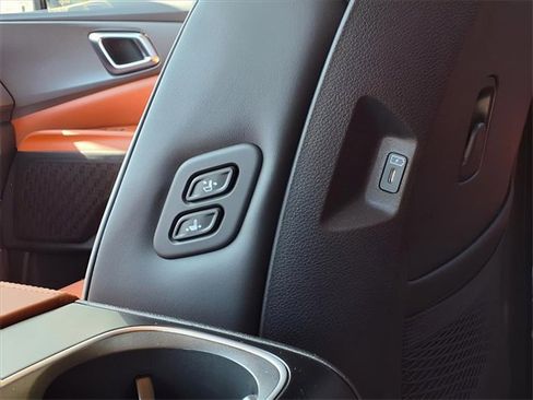 New 2026 Kia Carnival EX image 26