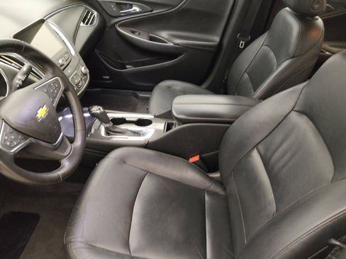 Used 2018 Chevrolet Malibu LT w/ Leather Package image 17