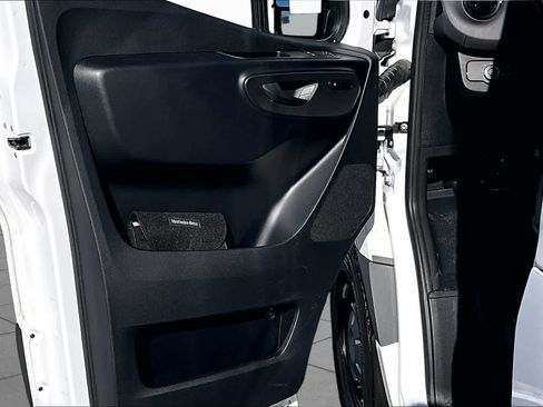 New 2025 Mercedes-Benz Sprinter 2500 image 10
