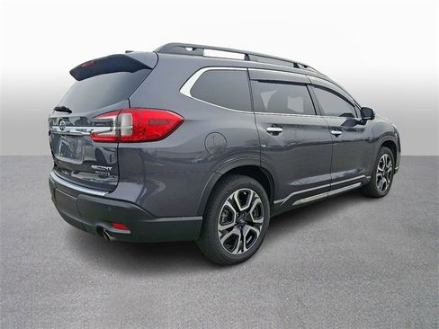 Used 2023 Subaru Ascent Touring image 4