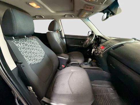 Used 2011 Kia Soul + w/ Audio Pkg FWD image 22