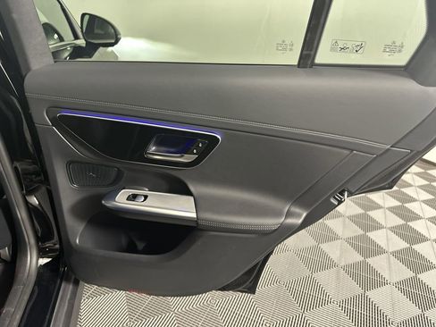 Used 2024 Mercedes-Benz GLC 300 GLC 300 image 14
