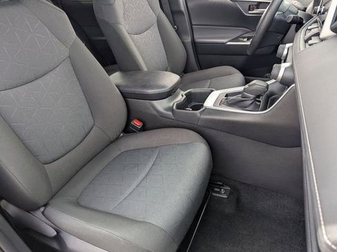 Used 2025 Toyota RAV4 XLE image 10