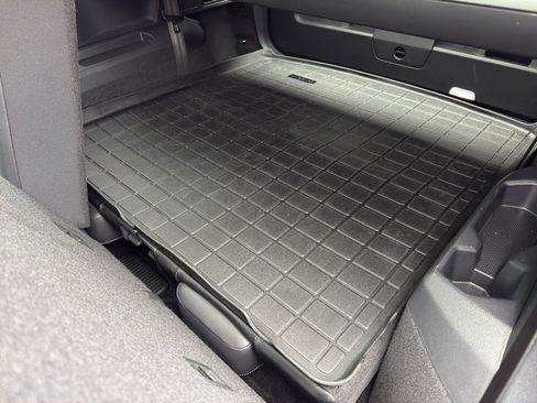 Used 2022 Volkswagen Tiguan SE image 25