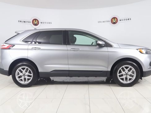 Used 2024 Ford Edge SEL w/ Convenience Package image 2