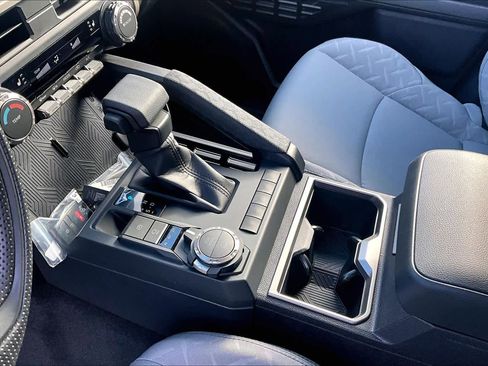New 2026 Toyota Tacoma SR5 AWD/4WD image 7