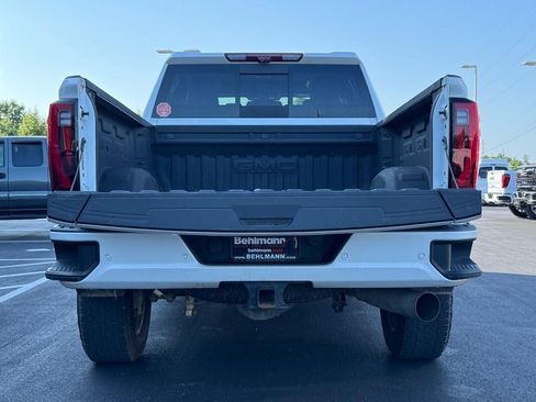 Used 2025 GMC Sierra 2500 Denali w/ Denali Reserve Package AWD/4WD image 7