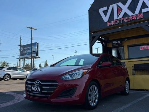 Used 2016 Hyundai Elantra GT FWD image 1